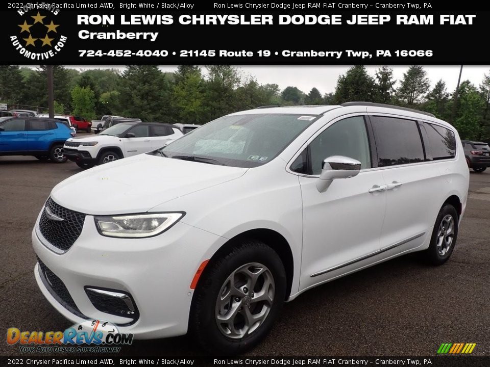 2022 Chrysler Pacifica Limited AWD Bright White / Black/Alloy Photo #1