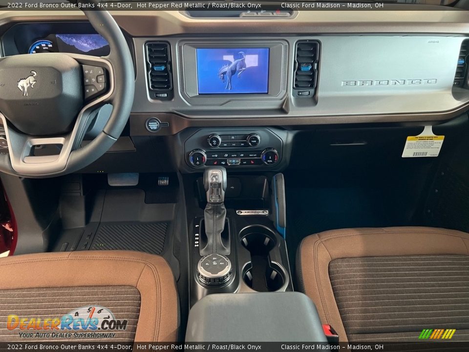 Dashboard of 2022 Ford Bronco Outer Banks 4x4 4-Door Photo #10