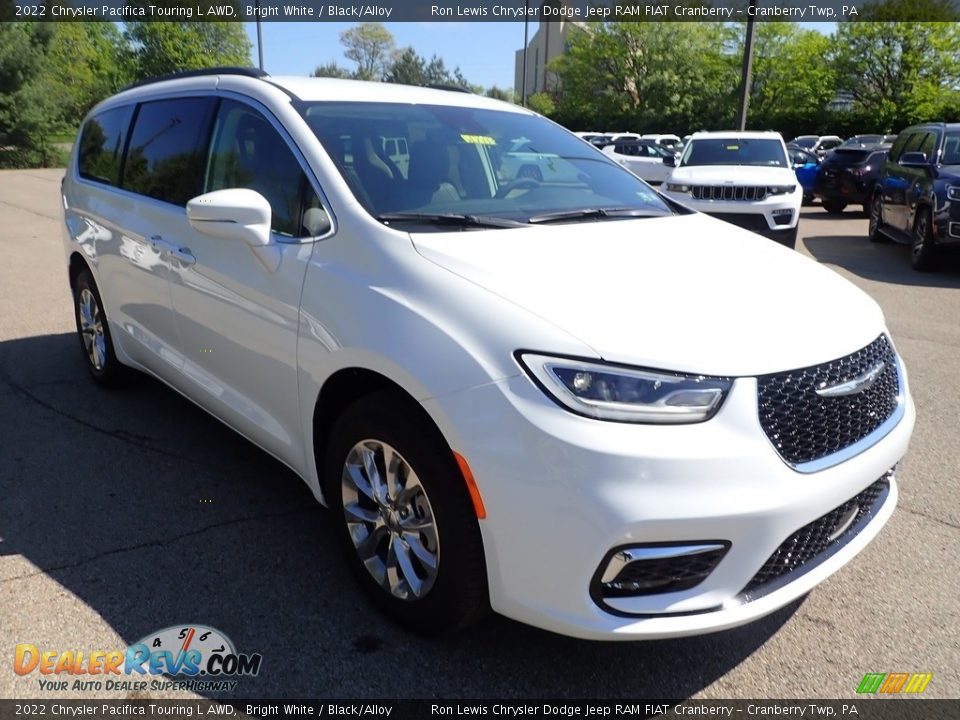 2022 Chrysler Pacifica Touring L AWD Bright White / Black/Alloy Photo #7