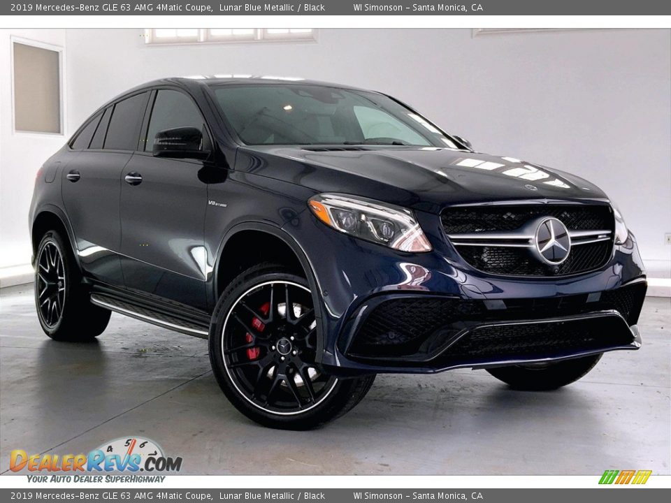 Front 3/4 View of 2019 Mercedes-Benz GLE 63 AMG 4Matic Coupe Photo #34