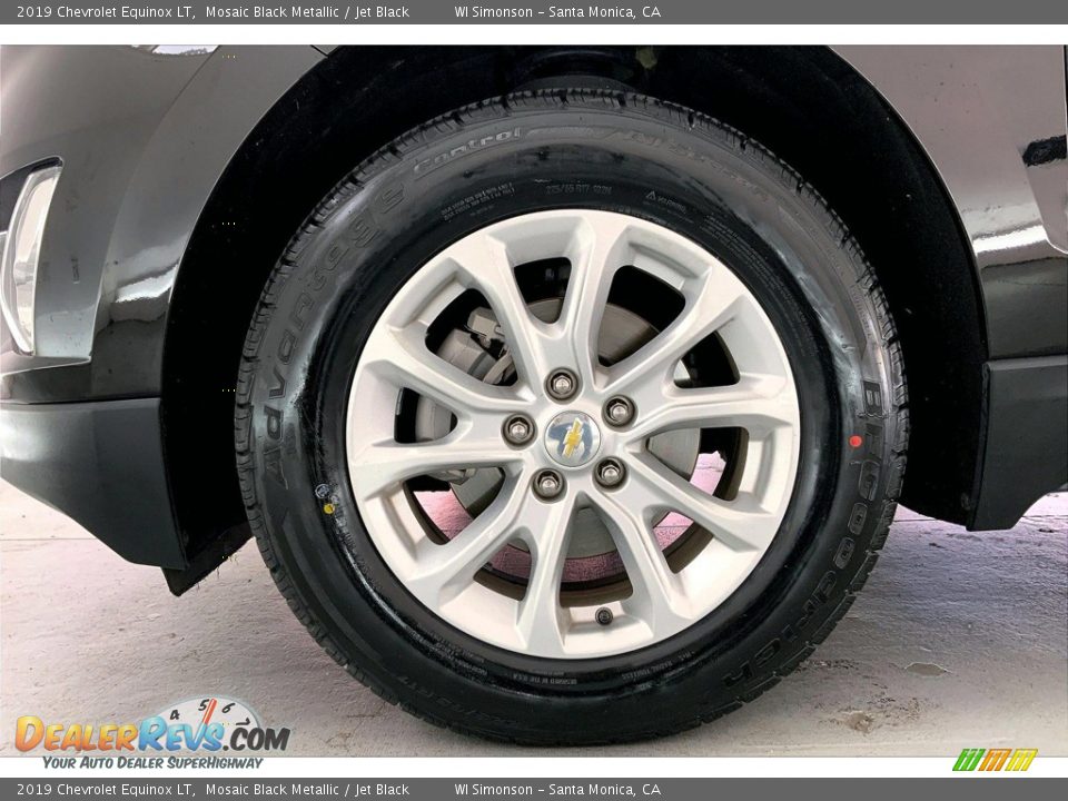 2019 Chevrolet Equinox LT Wheel Photo #8