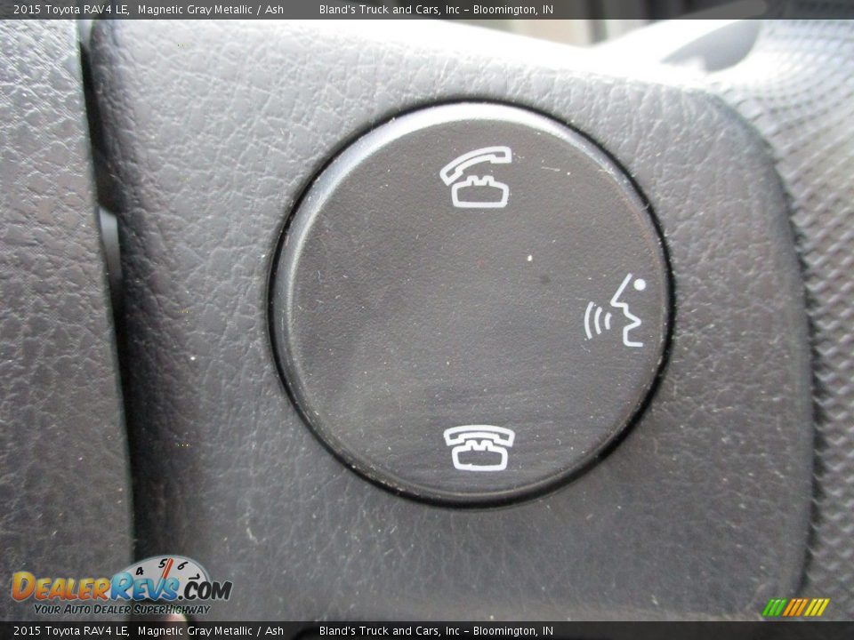2015 Toyota RAV4 LE Magnetic Gray Metallic / Ash Photo #16