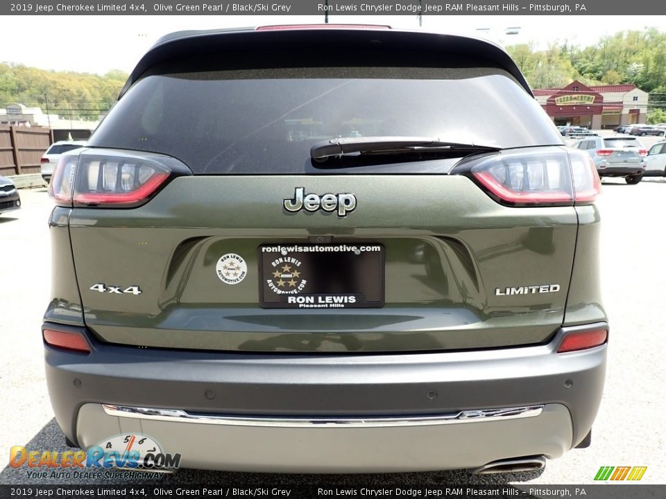 2019 Jeep Cherokee Limited 4x4 Olive Green Pearl / Black/Ski Grey Photo #4