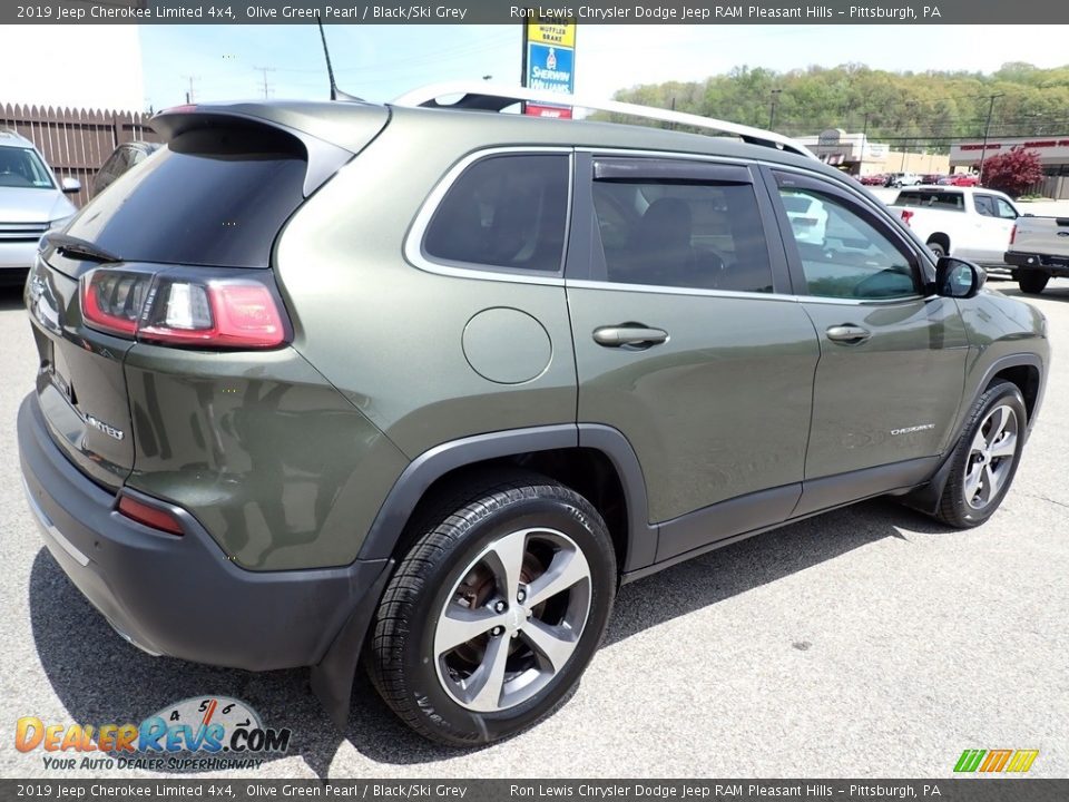 2019 Jeep Cherokee Limited 4x4 Olive Green Pearl / Black/Ski Grey Photo #6