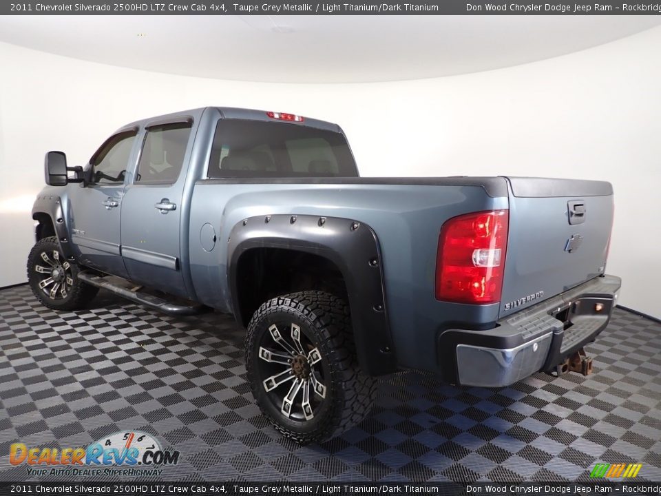 2011 Chevrolet Silverado 2500HD LTZ Crew Cab 4x4 Taupe Grey Metallic / Light Titanium/Dark Titanium Photo #8