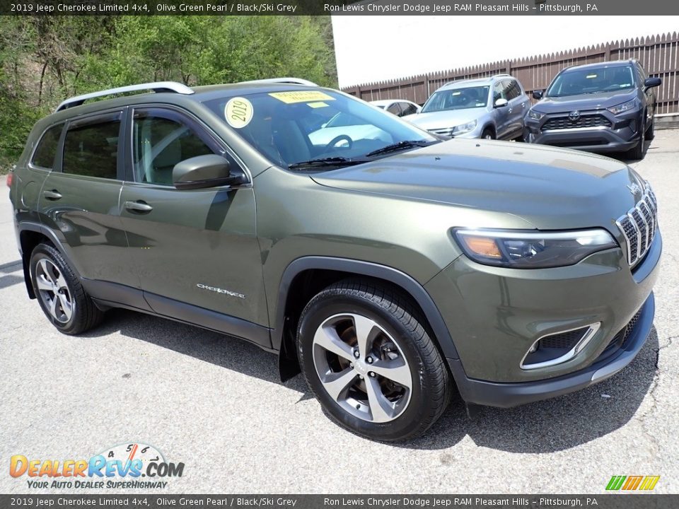 2019 Jeep Cherokee Limited 4x4 Olive Green Pearl / Black/Ski Grey Photo #8