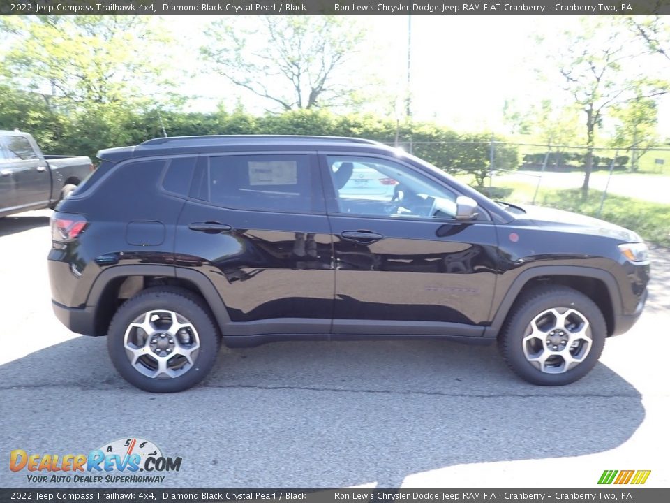 2022 Jeep Compass Trailhawk 4x4 Diamond Black Crystal Pearl / Black Photo #6