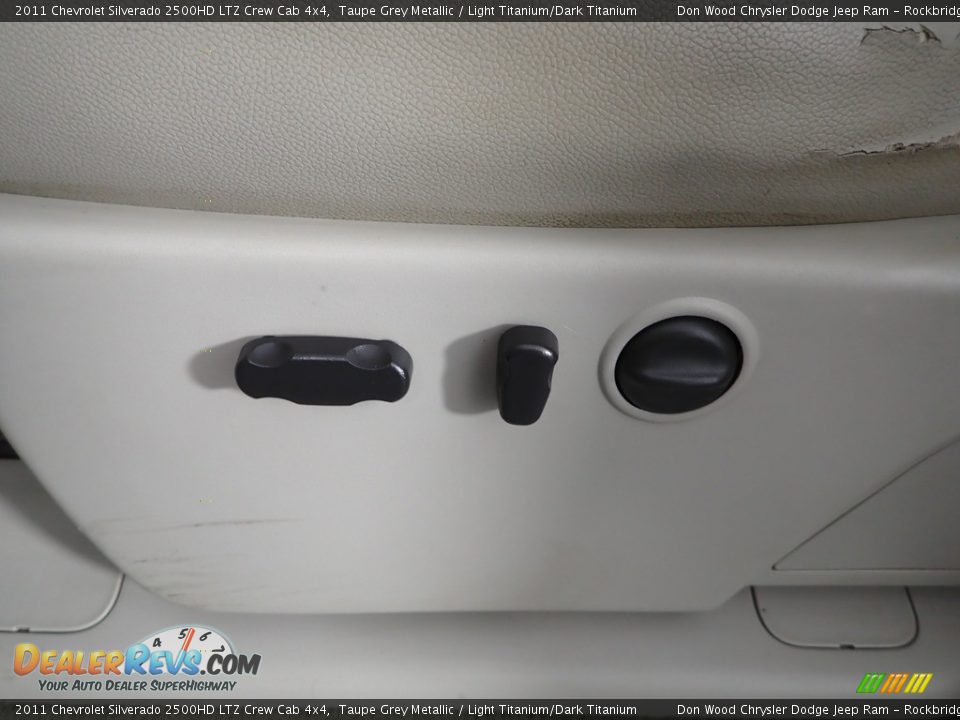 2011 Chevrolet Silverado 2500HD LTZ Crew Cab 4x4 Taupe Grey Metallic / Light Titanium/Dark Titanium Photo #13