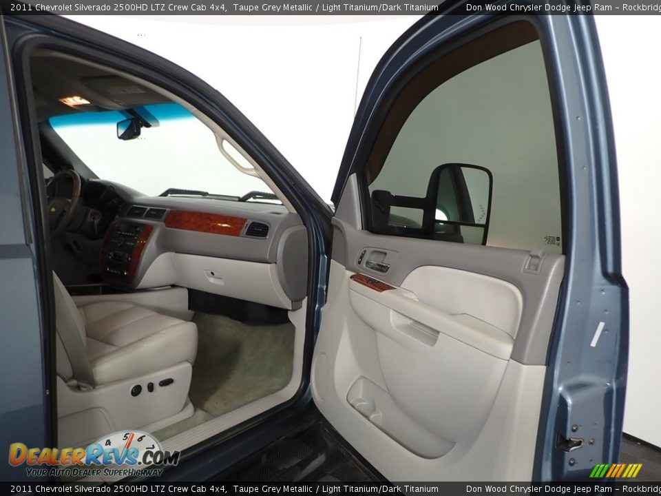 2011 Chevrolet Silverado 2500HD LTZ Crew Cab 4x4 Taupe Grey Metallic / Light Titanium/Dark Titanium Photo #27