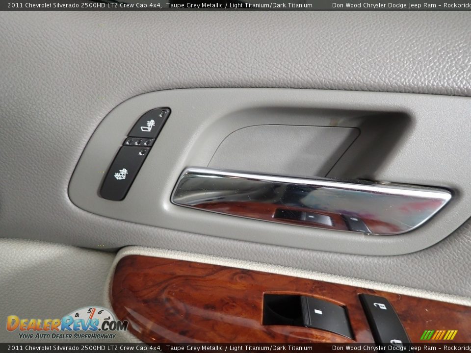 2011 Chevrolet Silverado 2500HD LTZ Crew Cab 4x4 Taupe Grey Metallic / Light Titanium/Dark Titanium Photo #30