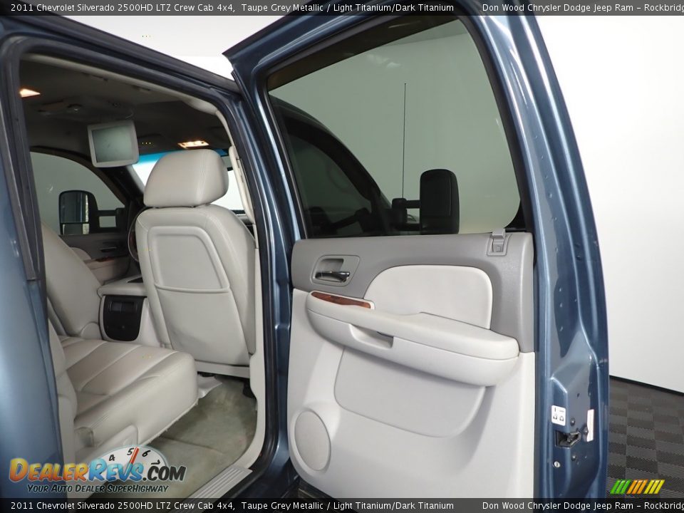 2011 Chevrolet Silverado 2500HD LTZ Crew Cab 4x4 Taupe Grey Metallic / Light Titanium/Dark Titanium Photo #31
