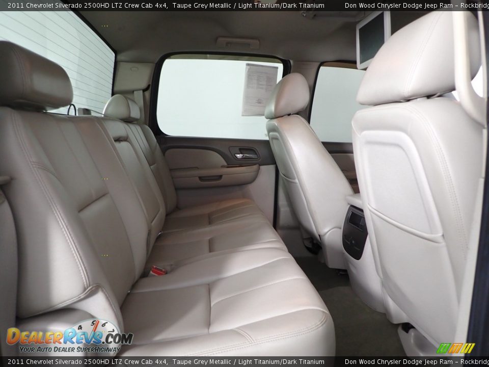 2011 Chevrolet Silverado 2500HD LTZ Crew Cab 4x4 Taupe Grey Metallic / Light Titanium/Dark Titanium Photo #32