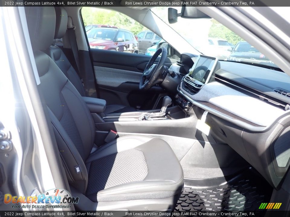 2022 Jeep Compass Latitude 4x4 Billet Silver Metallic / Black Photo #10