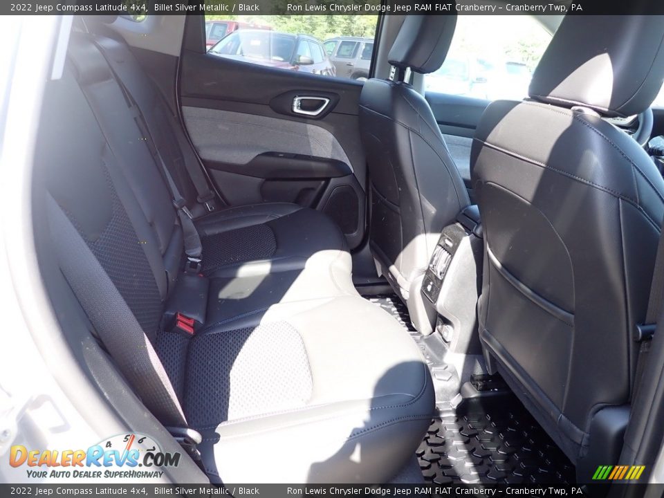 2022 Jeep Compass Latitude 4x4 Billet Silver Metallic / Black Photo #11