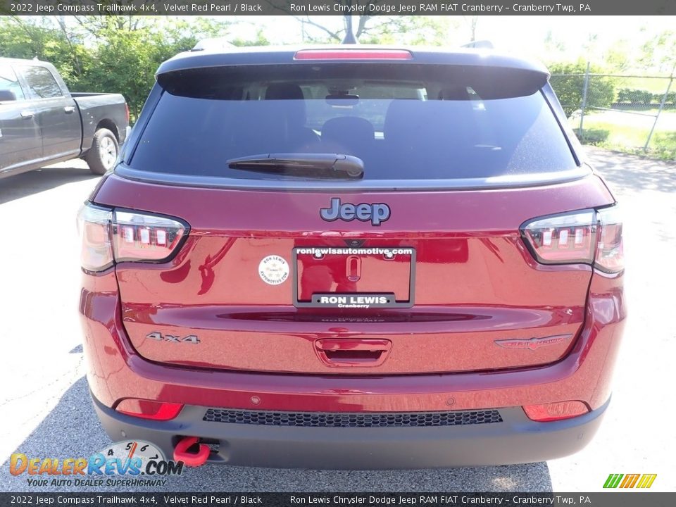 2022 Jeep Compass Trailhawk 4x4 Velvet Red Pearl / Black Photo #4