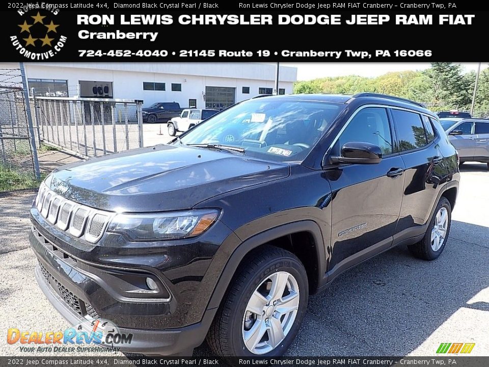 2022 Jeep Compass Latitude 4x4 Diamond Black Crystal Pearl / Black Photo #1