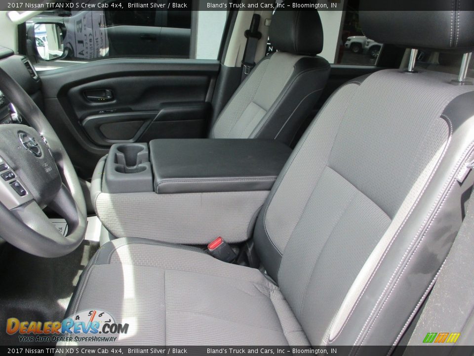 2017 Nissan TITAN XD S Crew Cab 4x4 Brilliant Silver / Black Photo #8