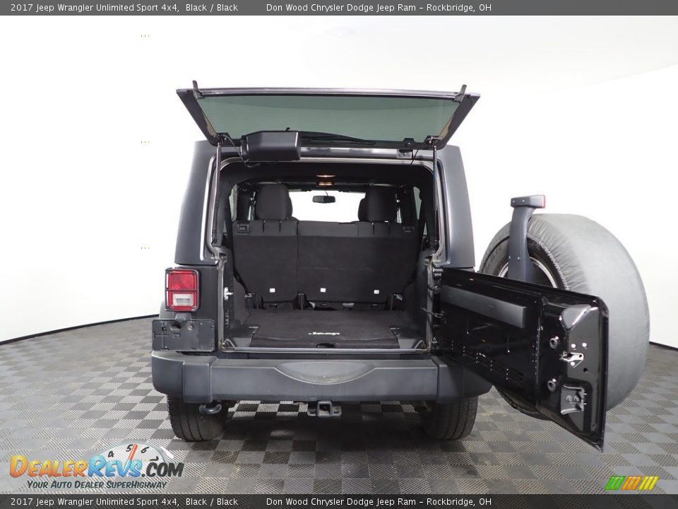 2017 Jeep Wrangler Unlimited Sport 4x4 Black / Black Photo #8
