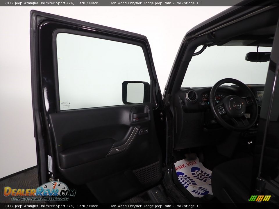 2017 Jeep Wrangler Unlimited Sport 4x4 Black / Black Photo #11