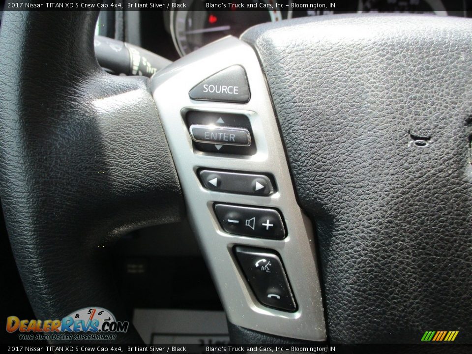 2017 Nissan TITAN XD S Crew Cab 4x4 Steering Wheel Photo #14
