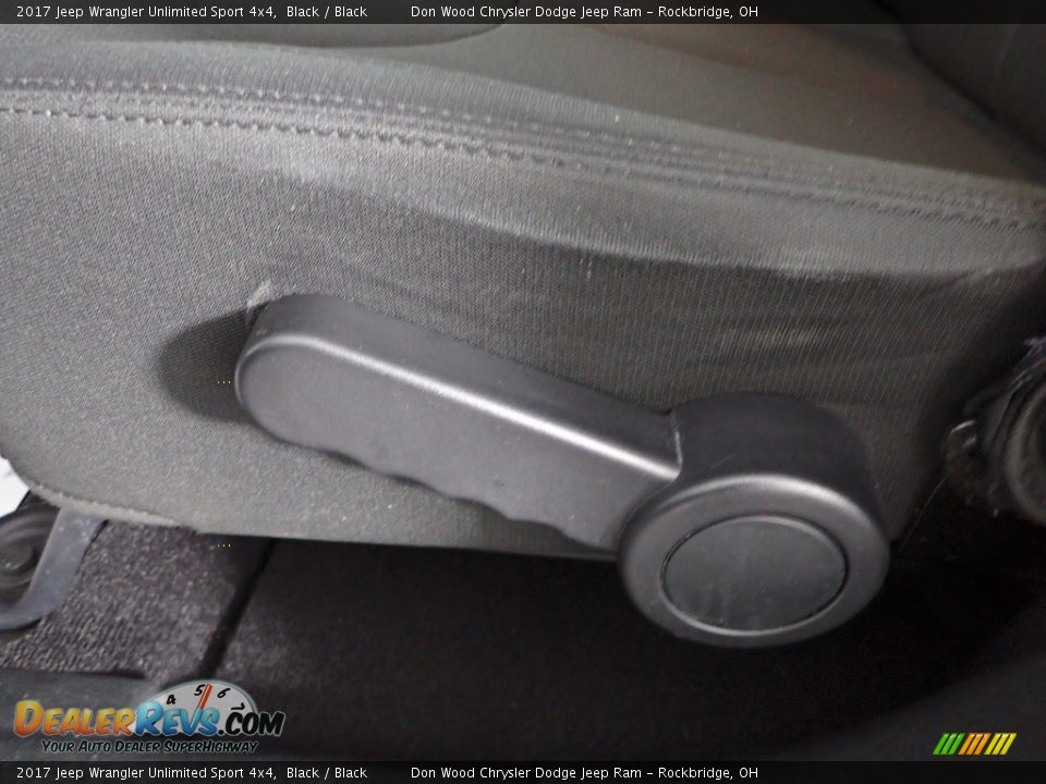 2017 Jeep Wrangler Unlimited Sport 4x4 Black / Black Photo #14