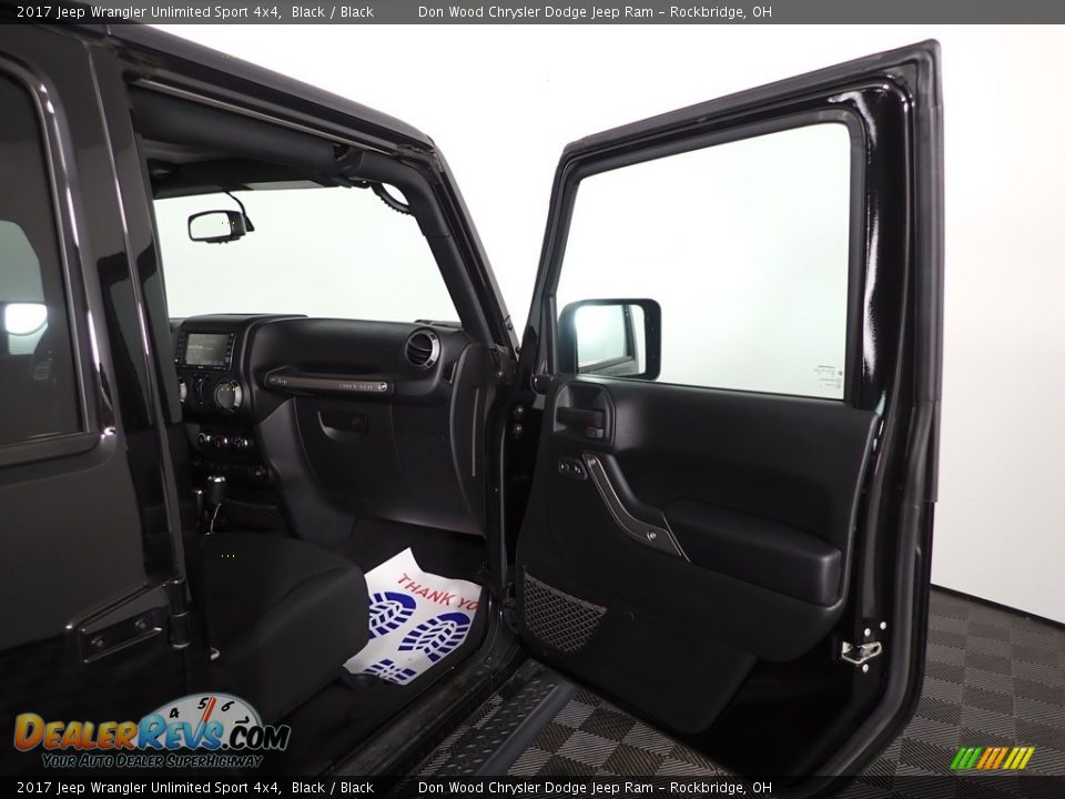 2017 Jeep Wrangler Unlimited Sport 4x4 Black / Black Photo #25