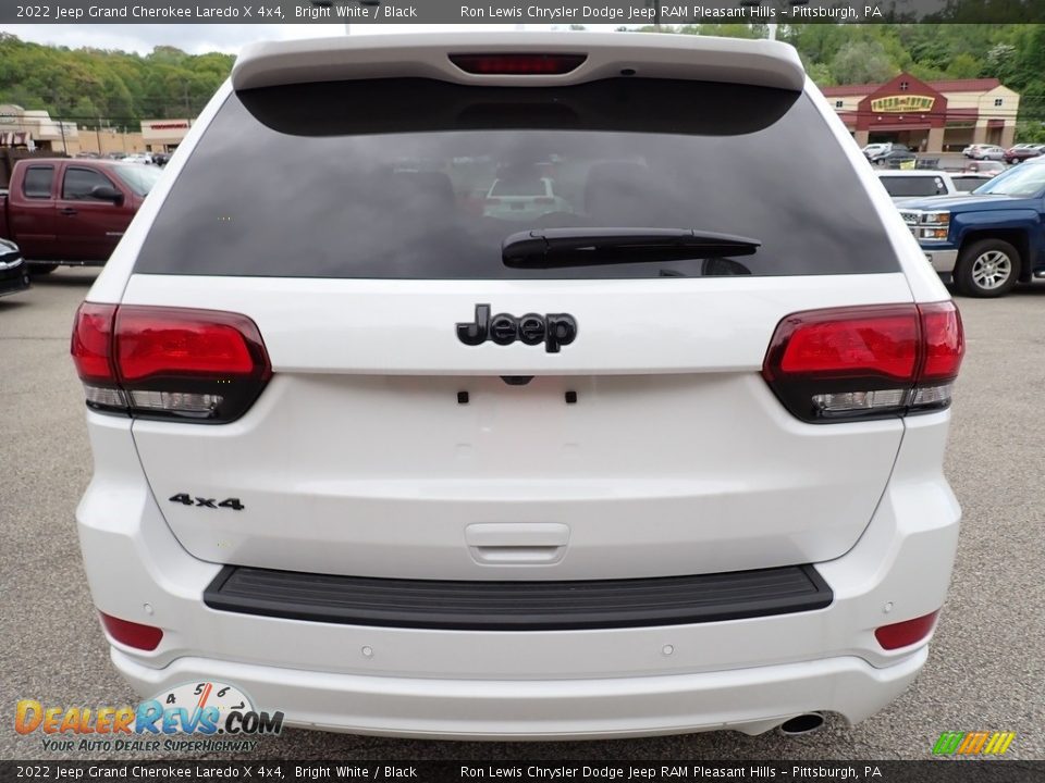 2022 Jeep Grand Cherokee Laredo X 4x4 Bright White / Black Photo #4