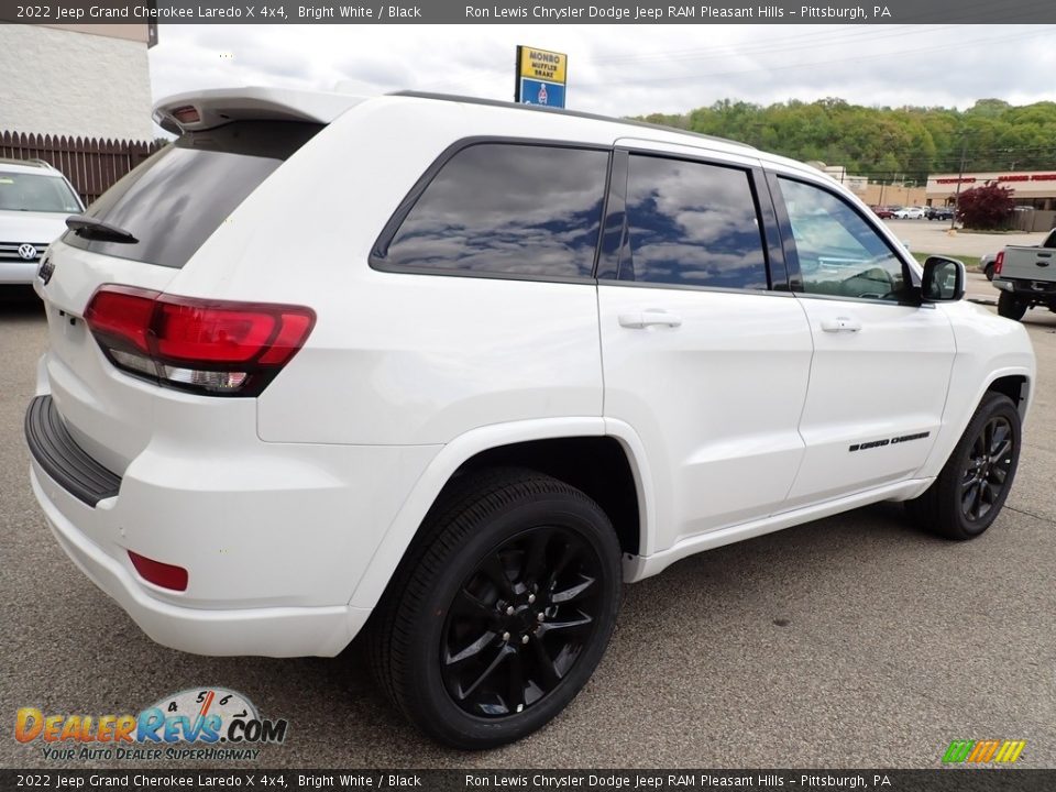 2022 Jeep Grand Cherokee Laredo X 4x4 Bright White / Black Photo #6