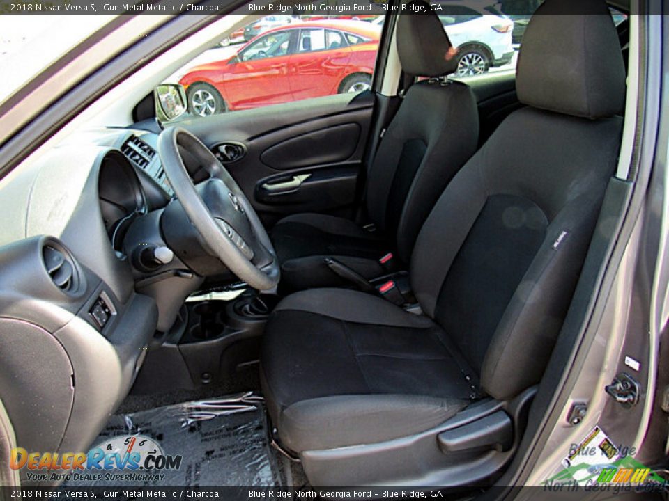 2018 Nissan Versa S Gun Metal Metallic / Charcoal Photo #10