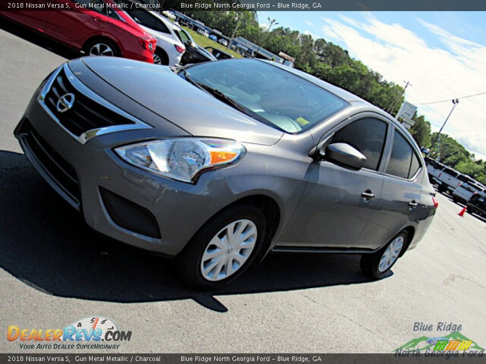 2018 Nissan Versa S Gun Metal Metallic / Charcoal Photo #21