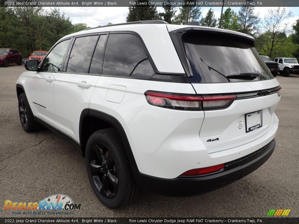 2022 Jeep Grand Cherokee Altitude 4x4 Bright White / Black Photo #3