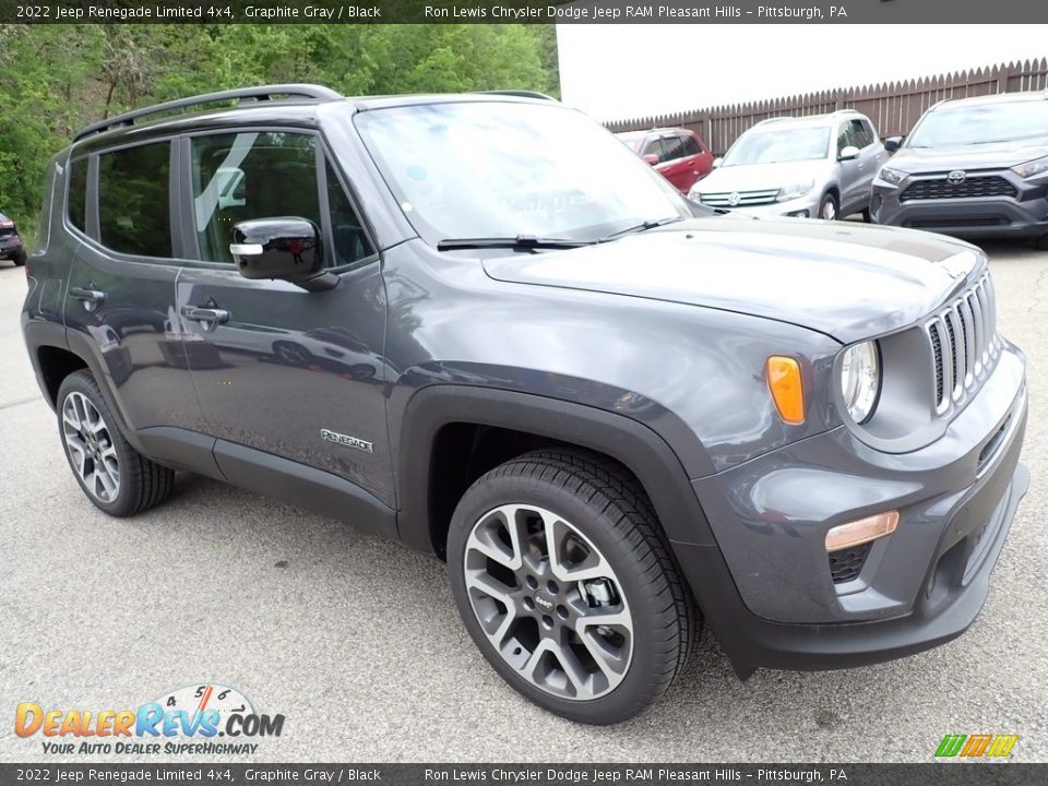 Front 3/4 View of 2022 Jeep Renegade Limited 4x4 Photo #8