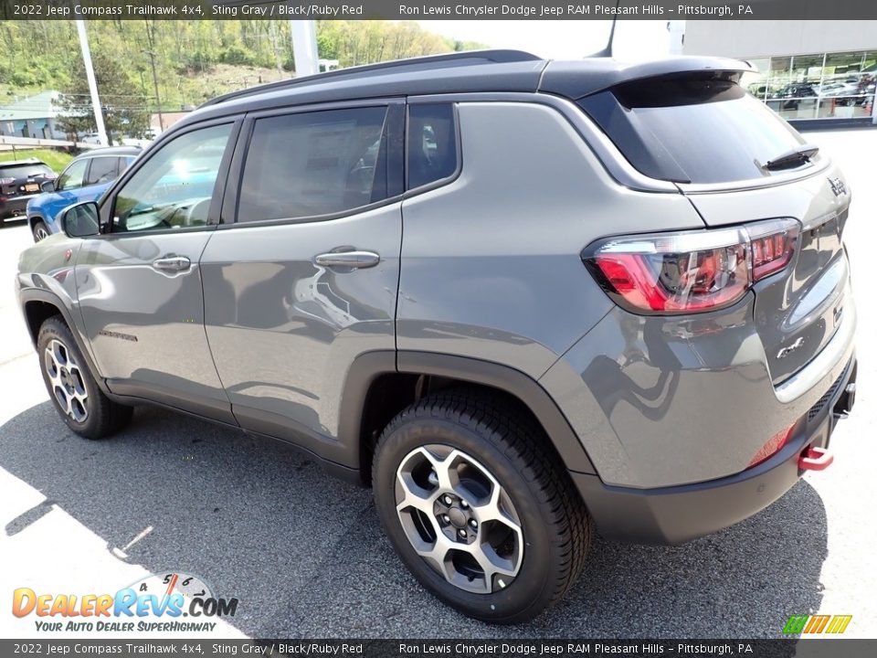 2022 Jeep Compass Trailhawk 4x4 Sting Gray / Black/Ruby Red Photo #3