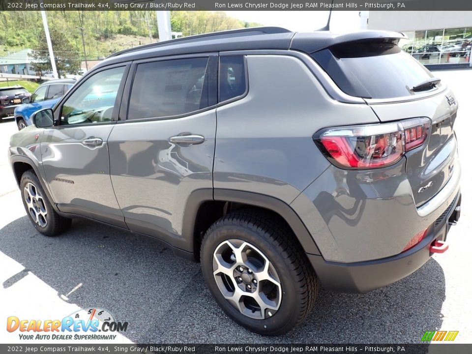 2022 Jeep Compass Trailhawk 4x4 Sting Gray / Black/Ruby Red Photo #3