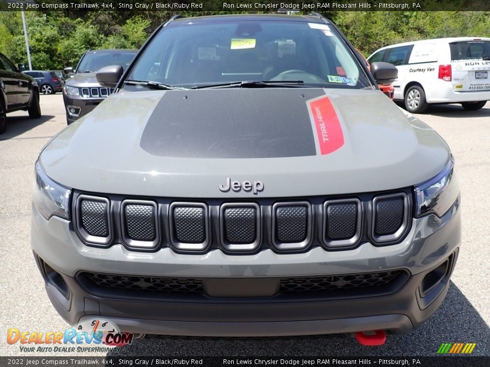 2022 Jeep Compass Trailhawk 4x4 Sting Gray / Black/Ruby Red Photo #9