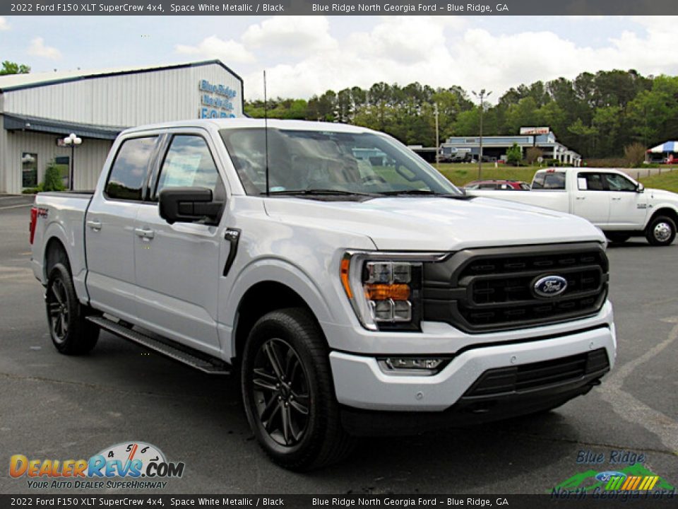 2022 Ford F150 XLT SuperCrew 4x4 Space White Metallic / Black Photo #7