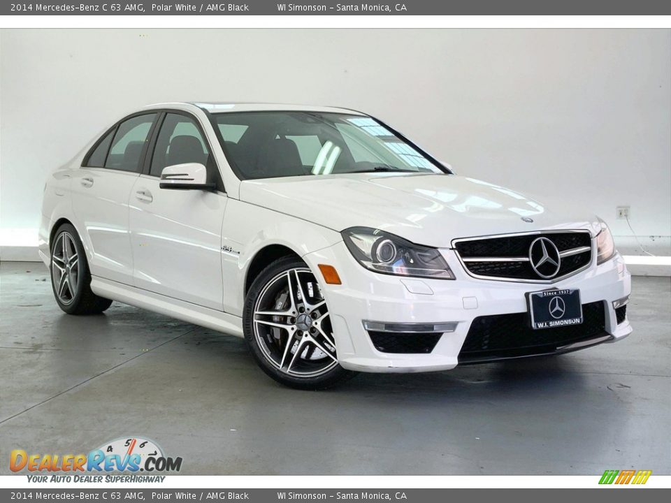 Front 3/4 View of 2014 Mercedes-Benz C 63 AMG Photo #34