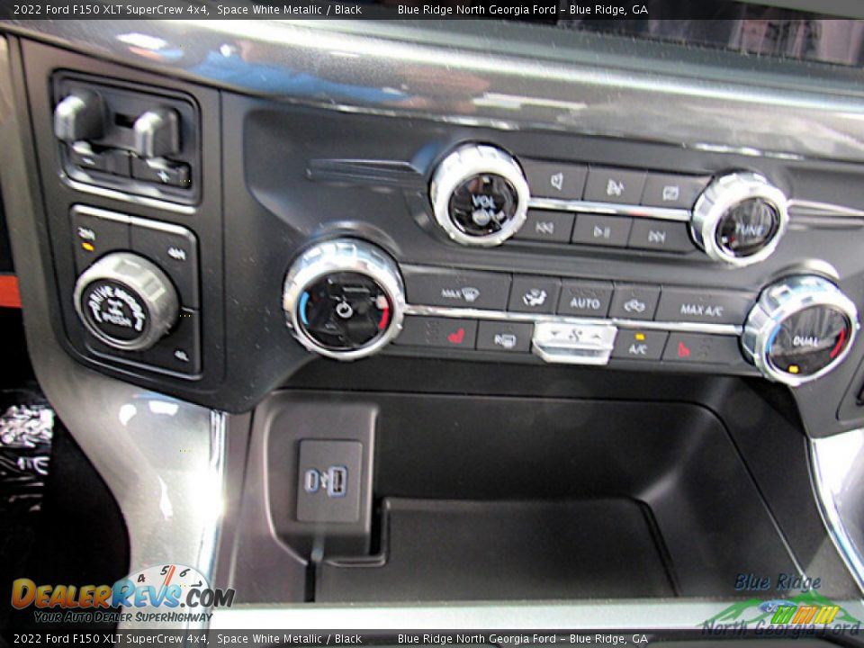 2022 Ford F150 XLT SuperCrew 4x4 Space White Metallic / Black Photo #21