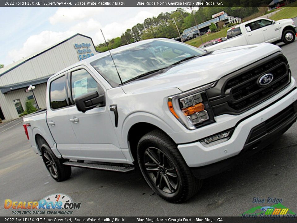 2022 Ford F150 XLT SuperCrew 4x4 Space White Metallic / Black Photo #26
