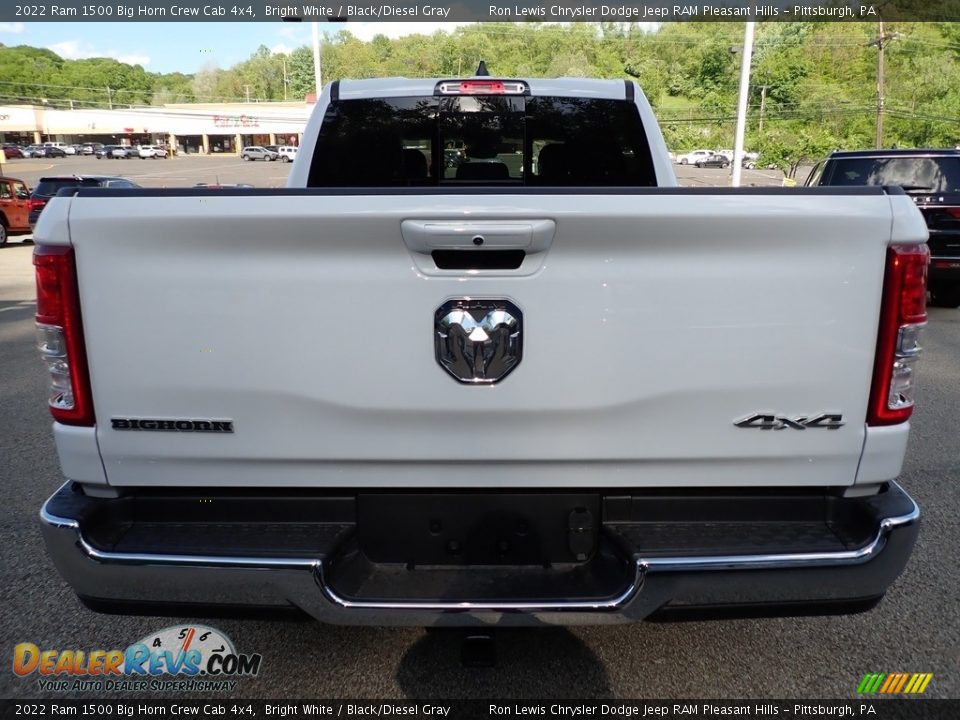 2022 Ram 1500 Big Horn Crew Cab 4x4 Bright White / Black/Diesel Gray Photo #4