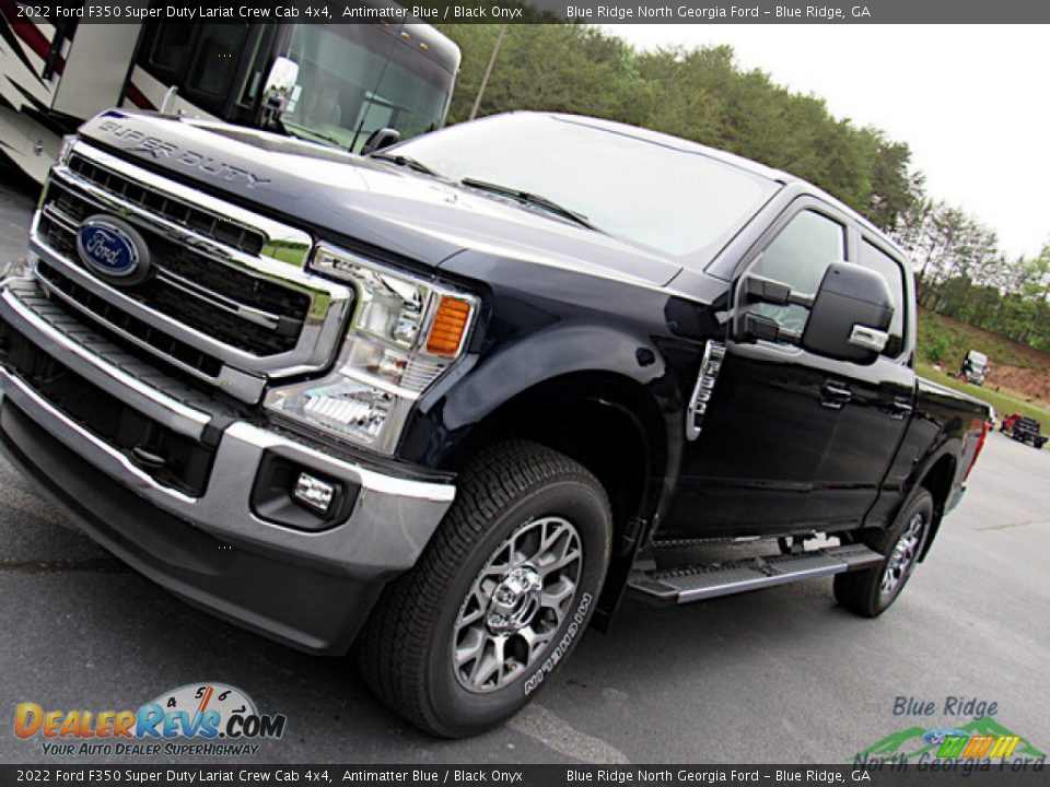 2022 Ford F350 Super Duty Lariat Crew Cab 4x4 Antimatter Blue / Black Onyx Photo #26