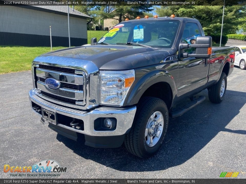 Front 3/4 View of 2016 Ford F250 Super Duty XLT Regular Cab 4x4 Photo #2