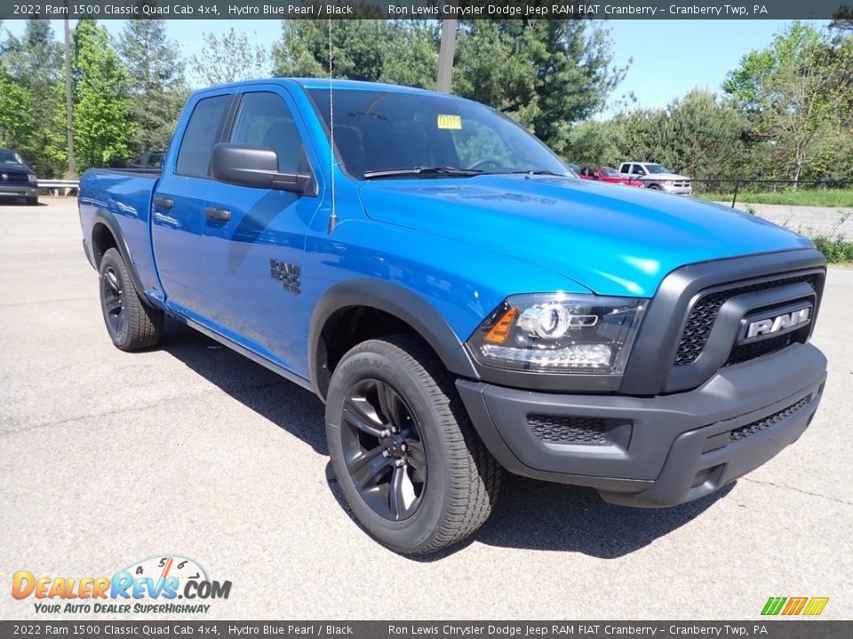 Front 3/4 View of 2022 Ram 1500 Classic Quad Cab 4x4 Photo #7