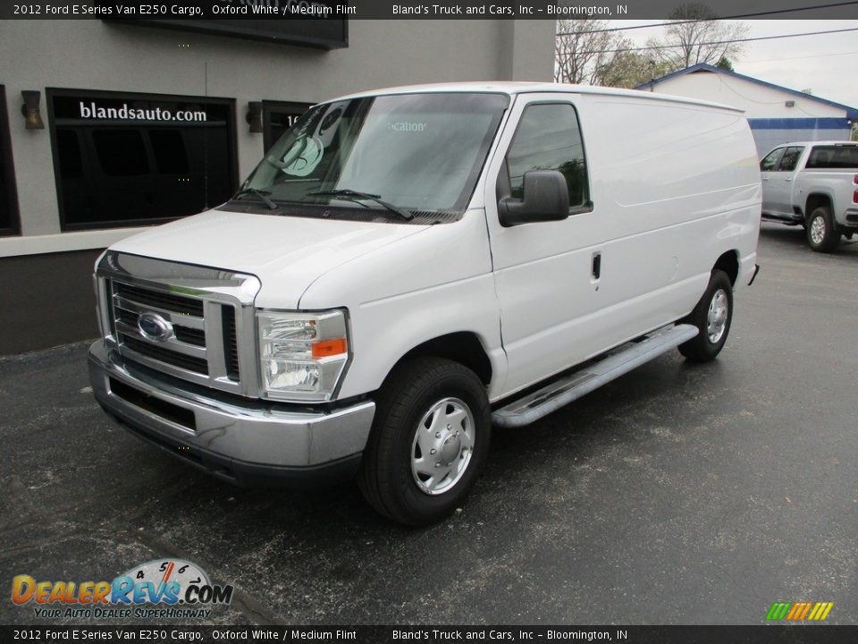 2012 Ford E Series Van E250 Cargo Oxford White / Medium Flint Photo #2