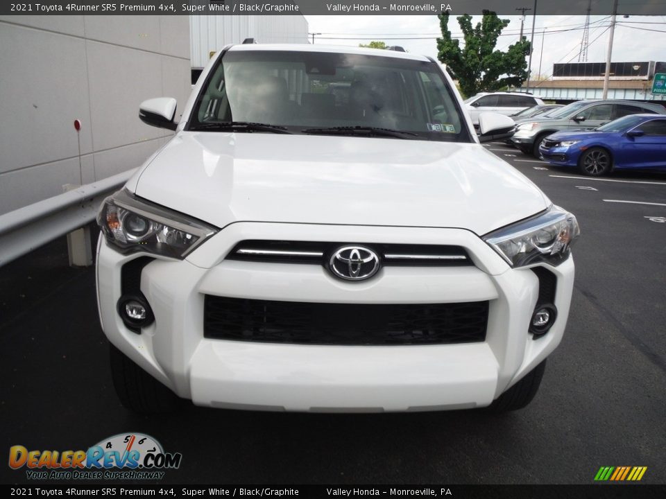 2021 Toyota 4Runner SR5 Premium 4x4 Super White / Black/Graphite Photo #6