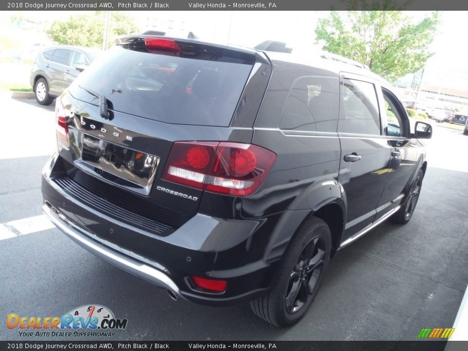 2018 Dodge Journey Crossroad AWD Pitch Black / Black Photo #8