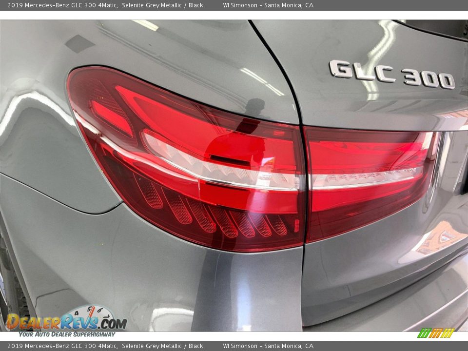 2019 Mercedes-Benz GLC 300 4Matic Selenite Grey Metallic / Black Photo #29