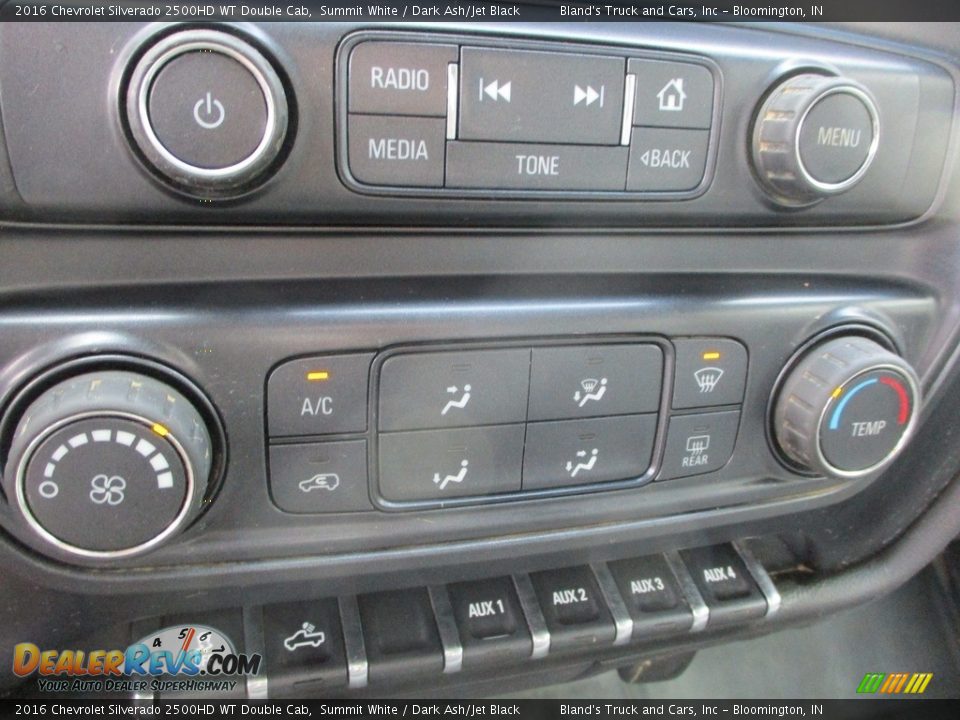 Controls of 2016 Chevrolet Silverado 2500HD WT Double Cab Photo #20