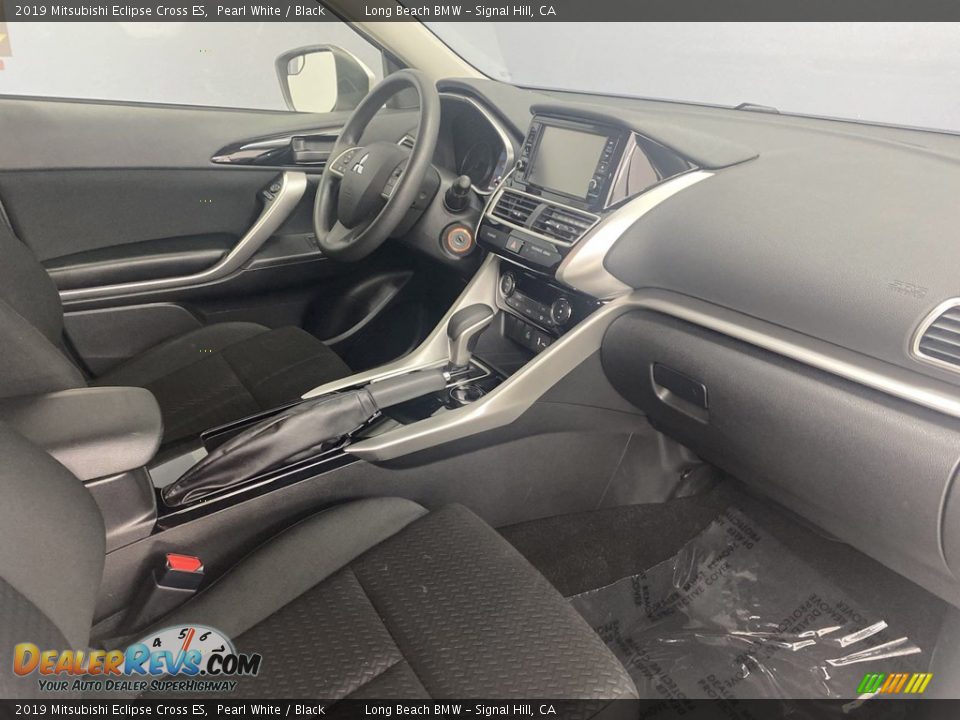 2019 Mitsubishi Eclipse Cross ES Pearl White / Black Photo #31