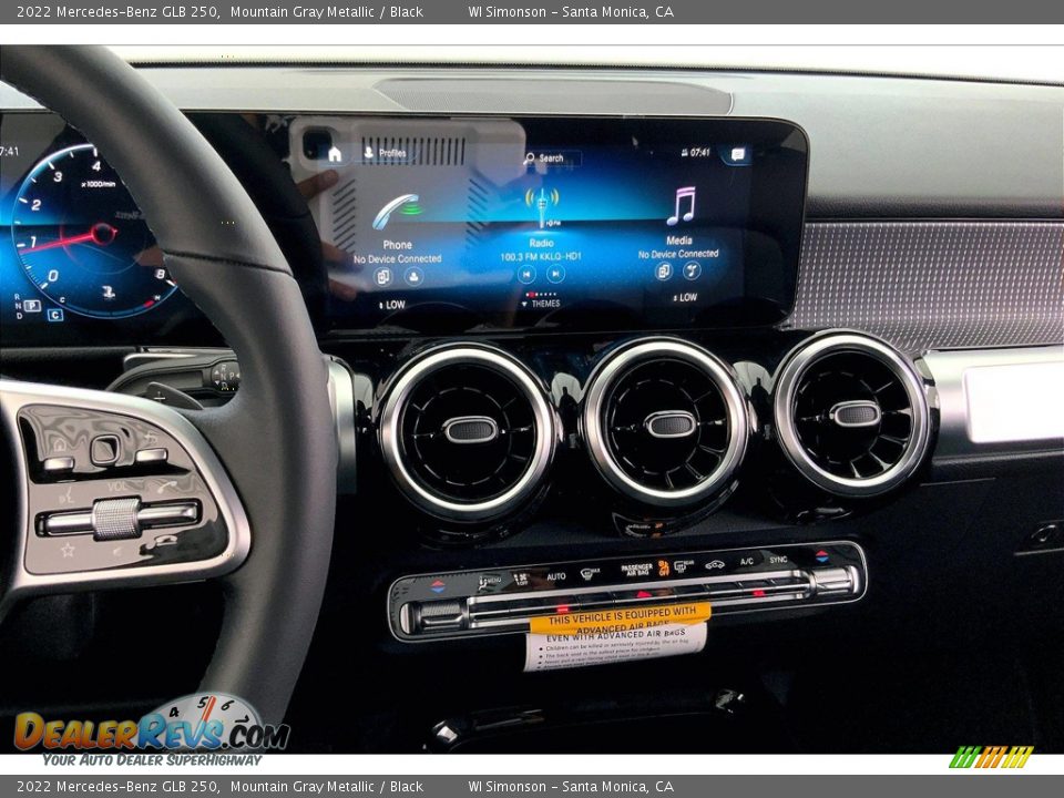 2022 Mercedes-Benz GLB 250 Mountain Gray Metallic / Black Photo #7